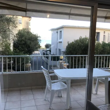 Apartmán Climatise Proche Plage, Commerces Et Gare Avec Balcon, Parking Et Wifi - Fr-1-466a-5
