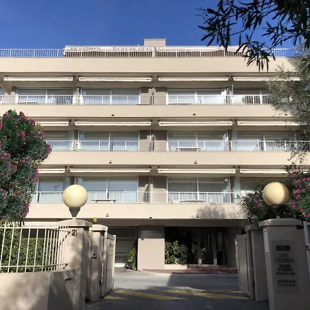 Climatise Proche Plage, Commerces Et Gare Avec Balcon, Parking Et Wifi - Fr-1-466a-5