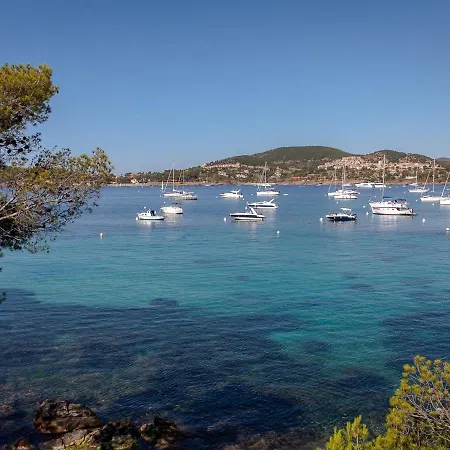 Climatise Proche Plage, Commerces Et Gare Avec Balcon, Parking Et Wifi - Fr-1-466a-5 * Сен-Рафаэль