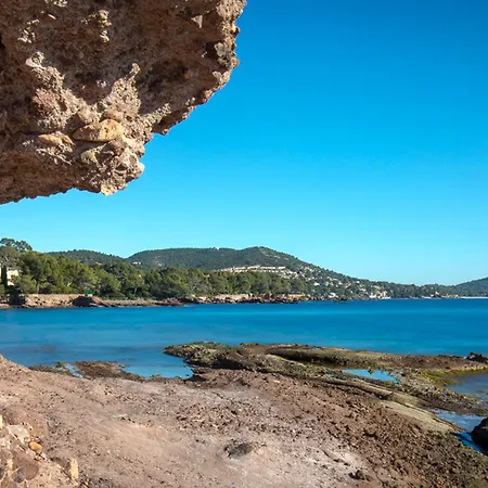 Climatise Proche Plage, Commerces Et Gare Avec Balcon, Parking Et Wifi - Fr-1-466a-5 * Saint-Raphael (Var)