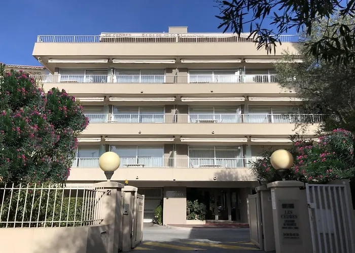 Climatise Proche Plage, Commerces Et Gare Avec Balcon, Parking Et Wifi - Fr-1-466a-5